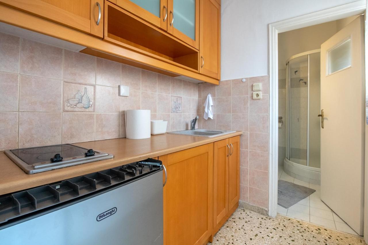 Апартаменты Penthouse Under Acropolis Hill Афины Экстерьер фото